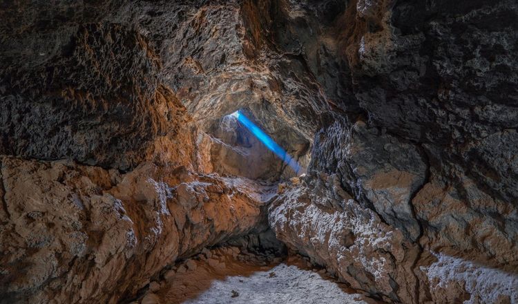 The third-largest mining company in the world leverages AWS cloud services to introduce new capabilities while swiftly responding to market opportunities and emerging competitive threats.